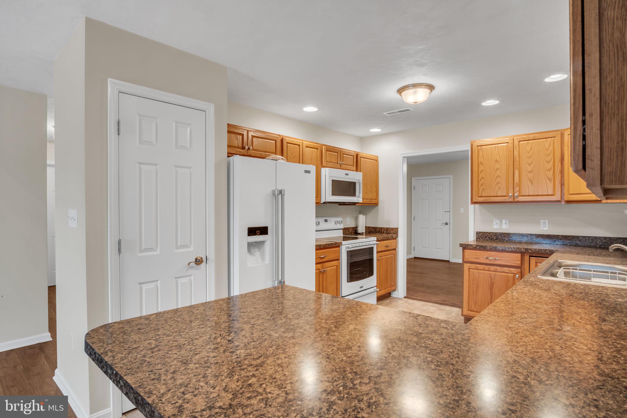 ROTH'S FARM VILLAGE - Residential