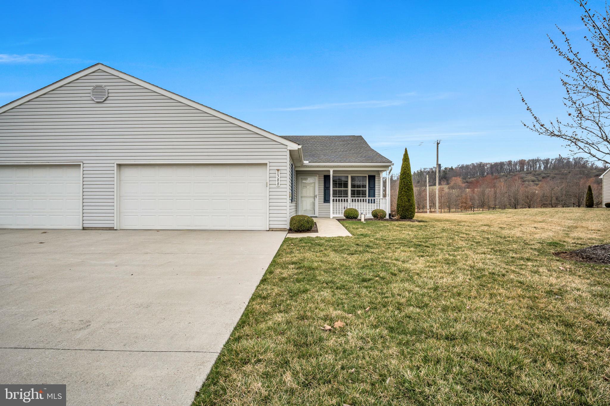 ROTH'S FARM VILLAGE - Residential