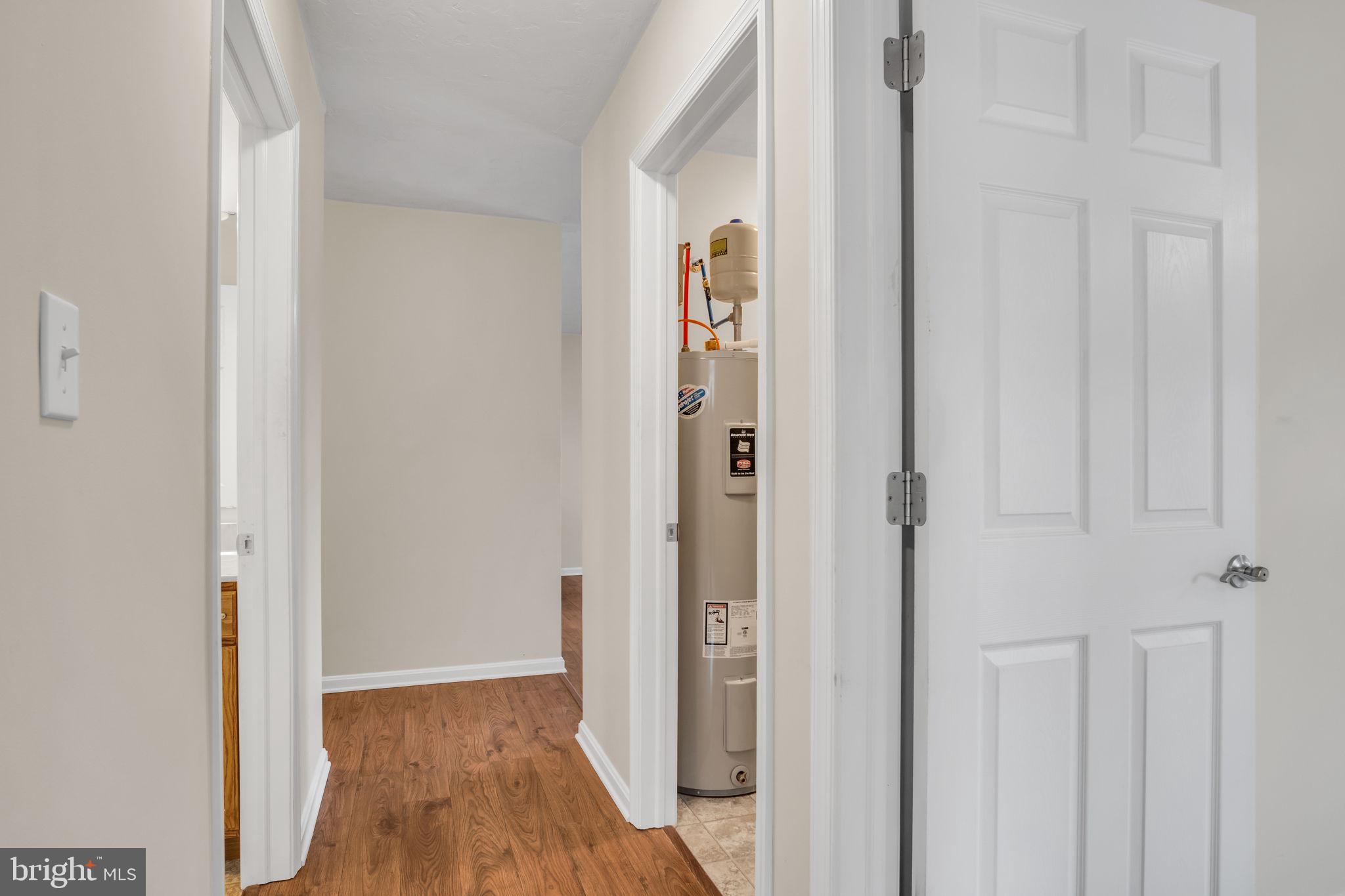 ROTH'S FARM VILLAGE - Residential