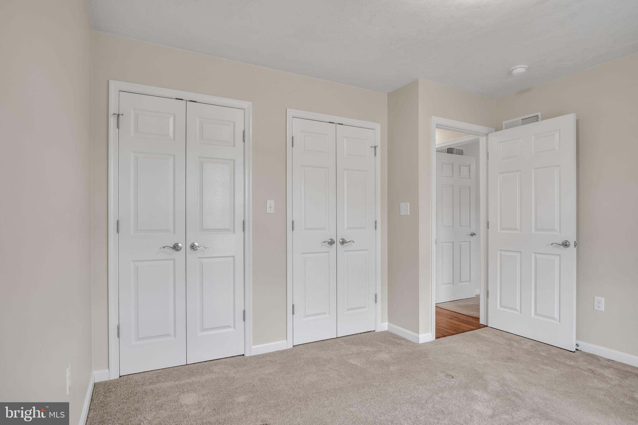 ROTH'S FARM VILLAGE - Residential