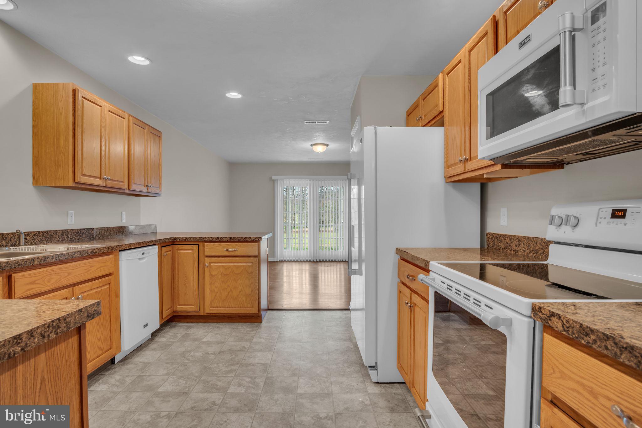 ROTH'S FARM VILLAGE - Residential