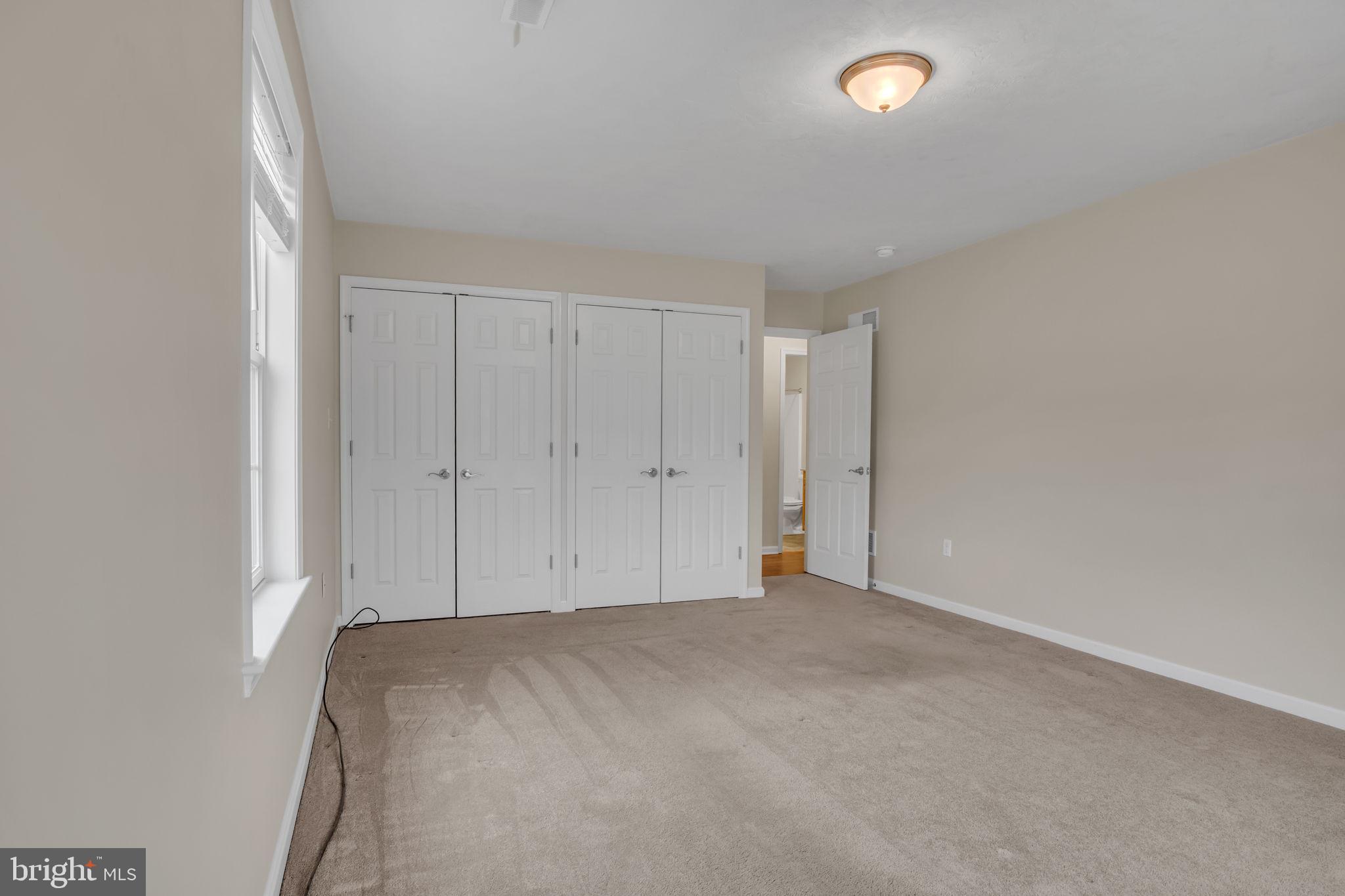 ROTH'S FARM VILLAGE - Residential