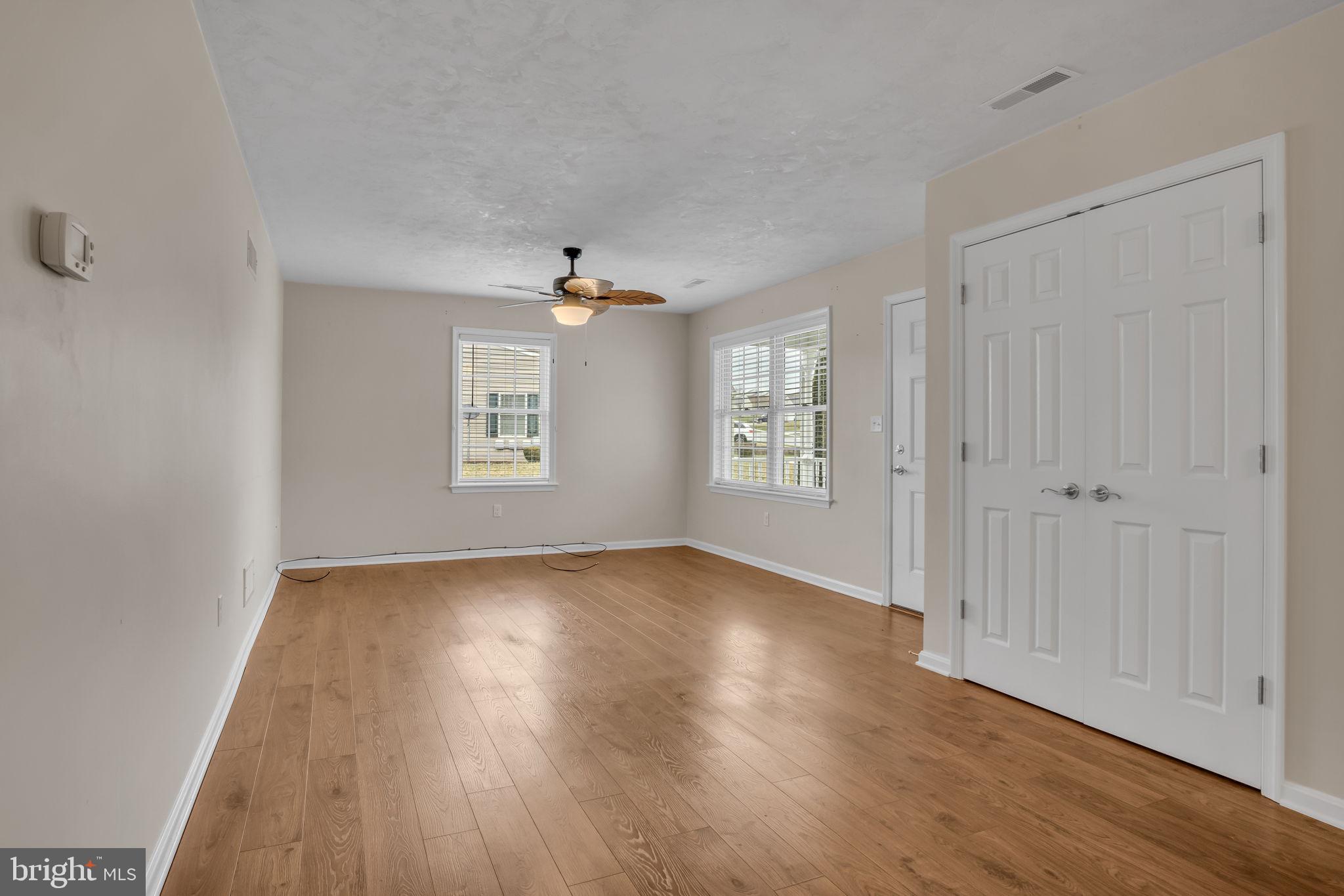 ROTH'S FARM VILLAGE - Residential