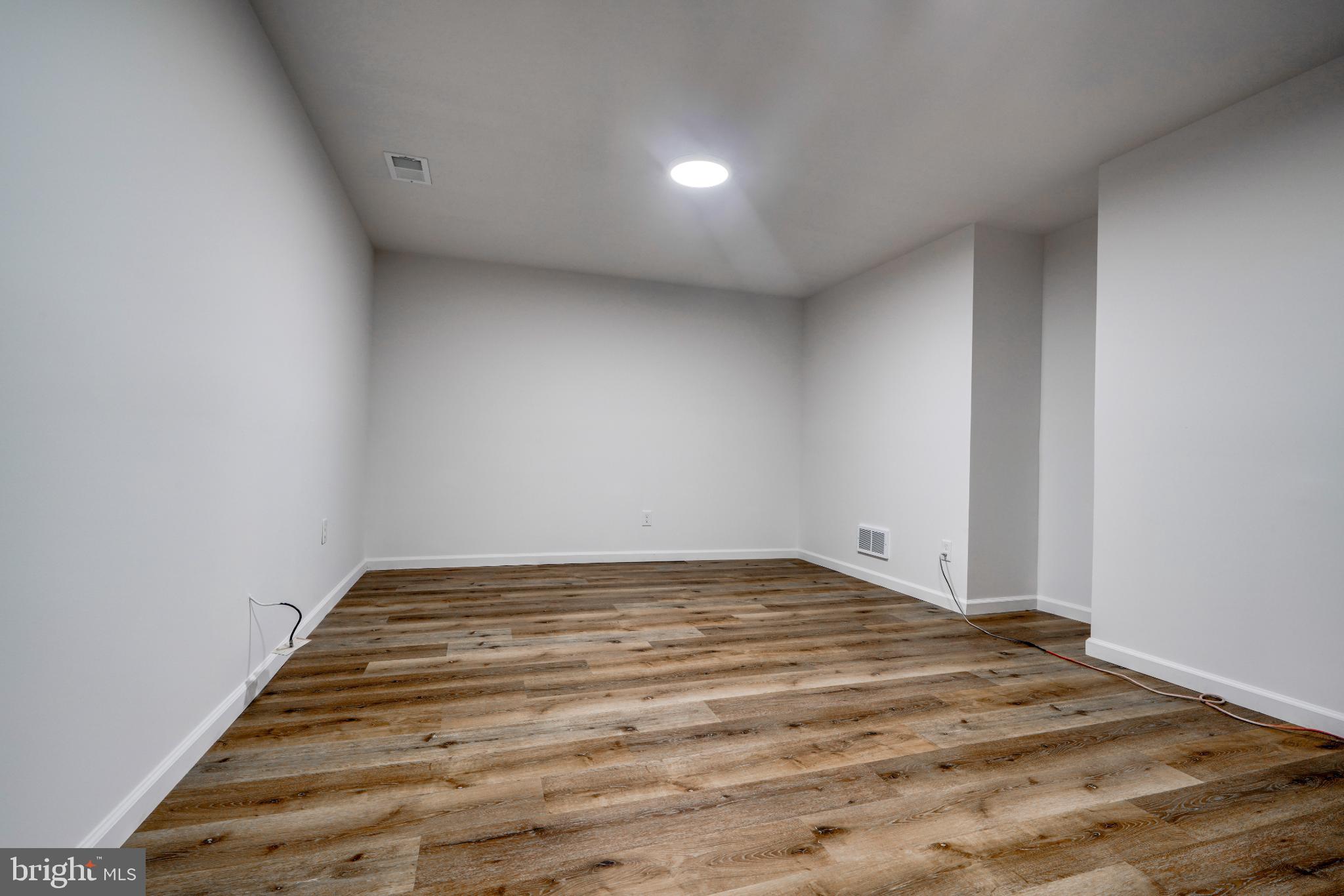 BROOKFALLS - Residential Lease