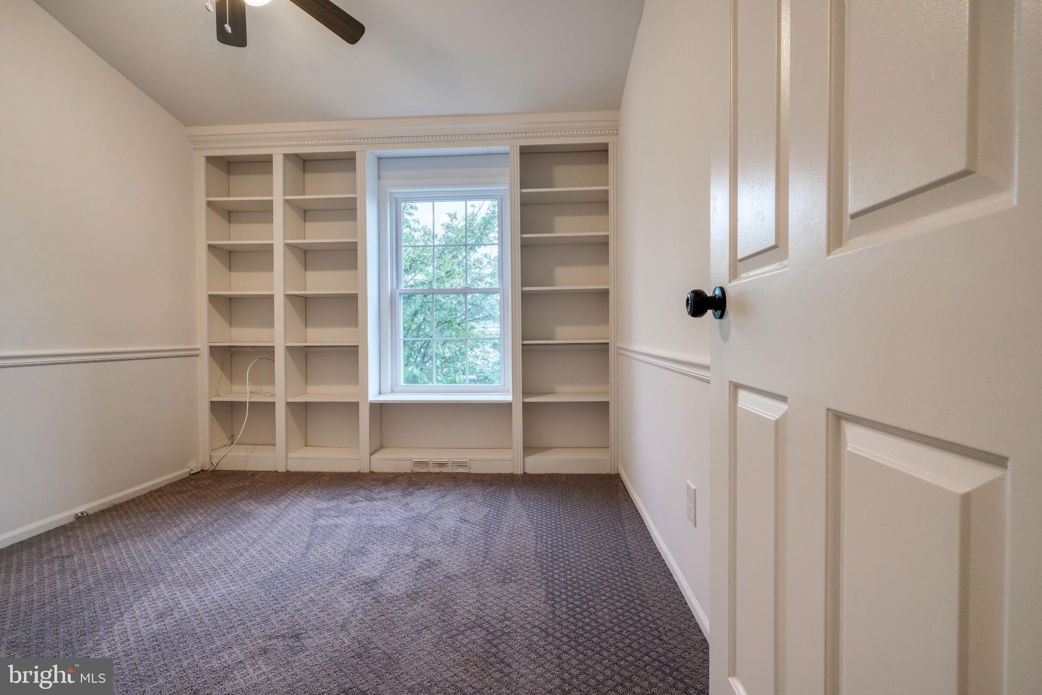 BROOKFALLS - Residential Lease