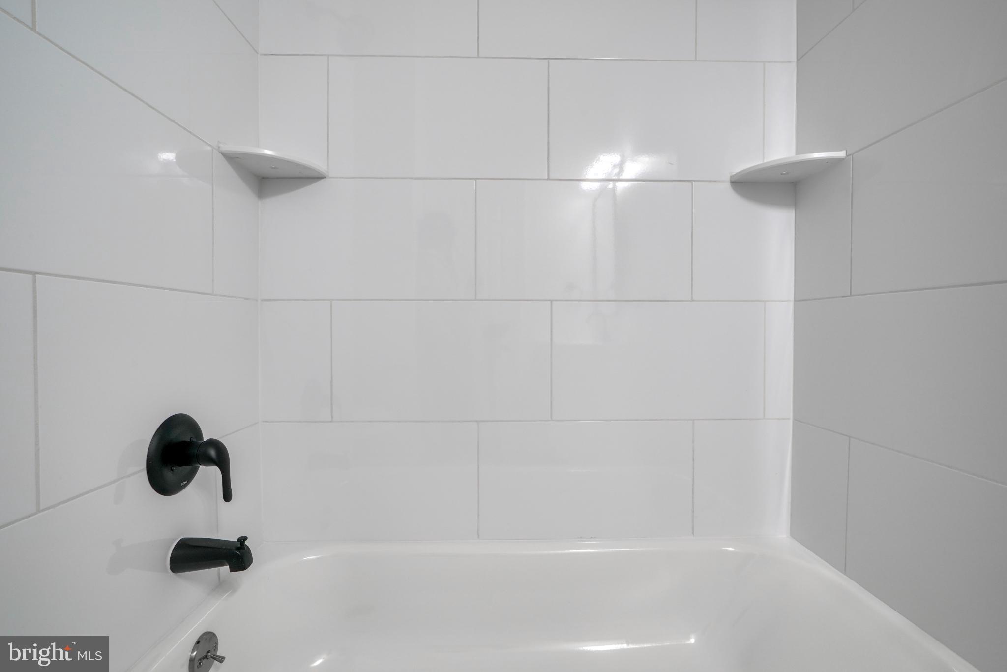 BROOKFALLS - Residential Lease