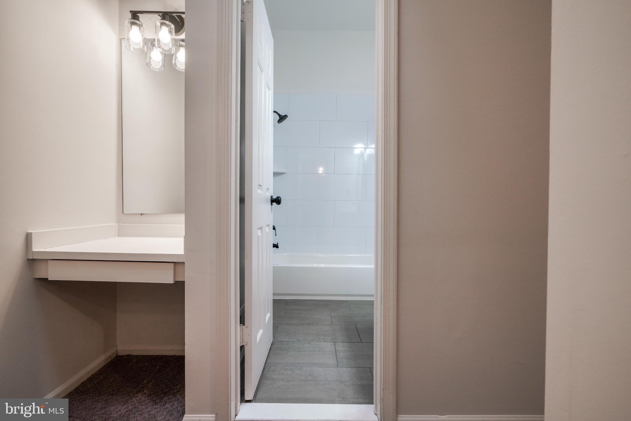 BROOKFALLS - Residential Lease