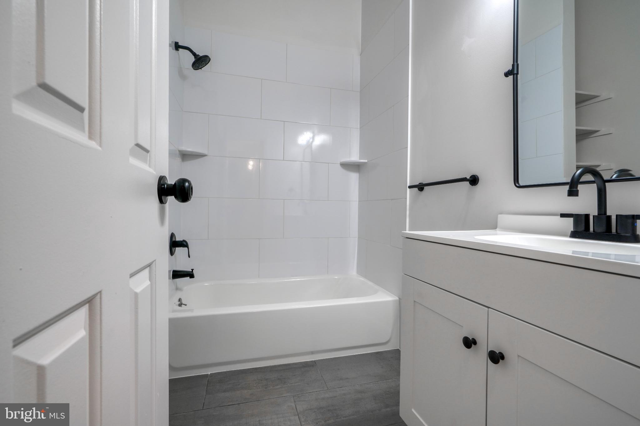 BROOKFALLS - Residential Lease