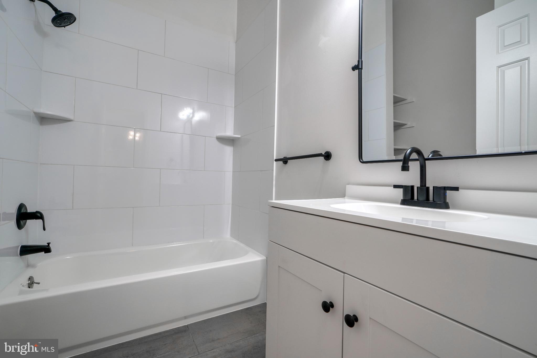 BROOKFALLS - Residential Lease