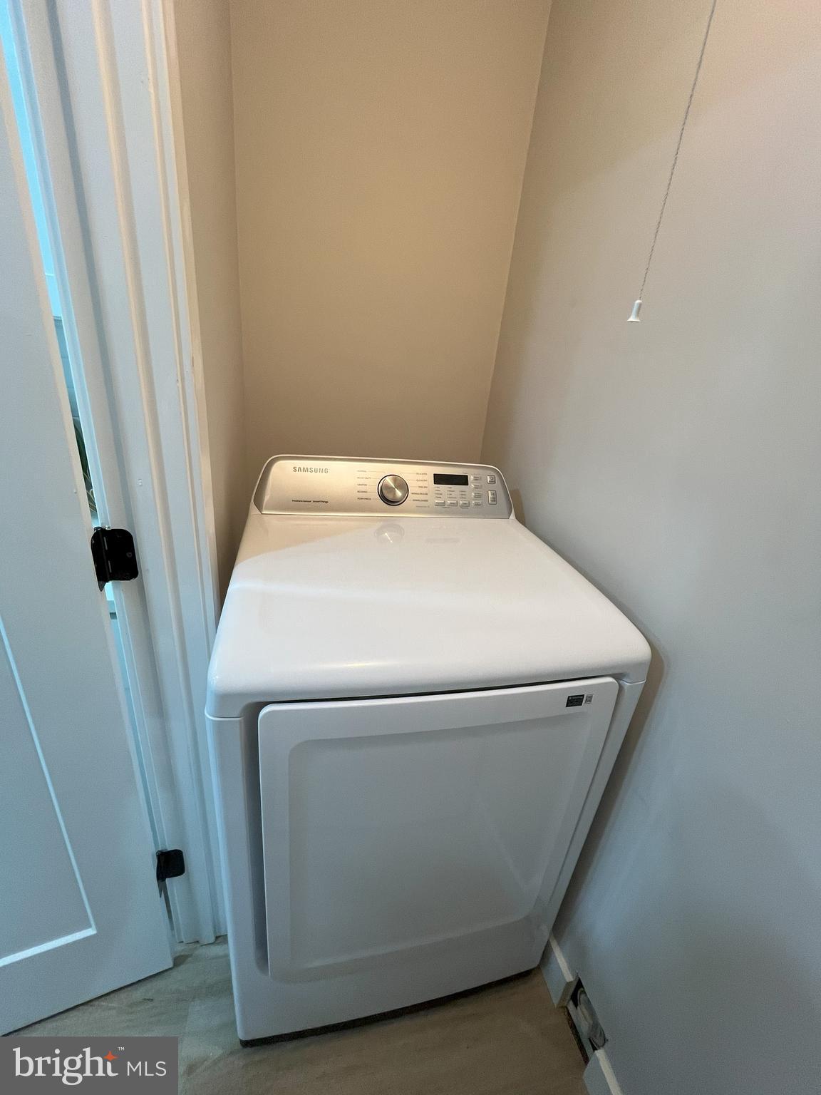 TREEHOUSES II OF R - Residential Lease