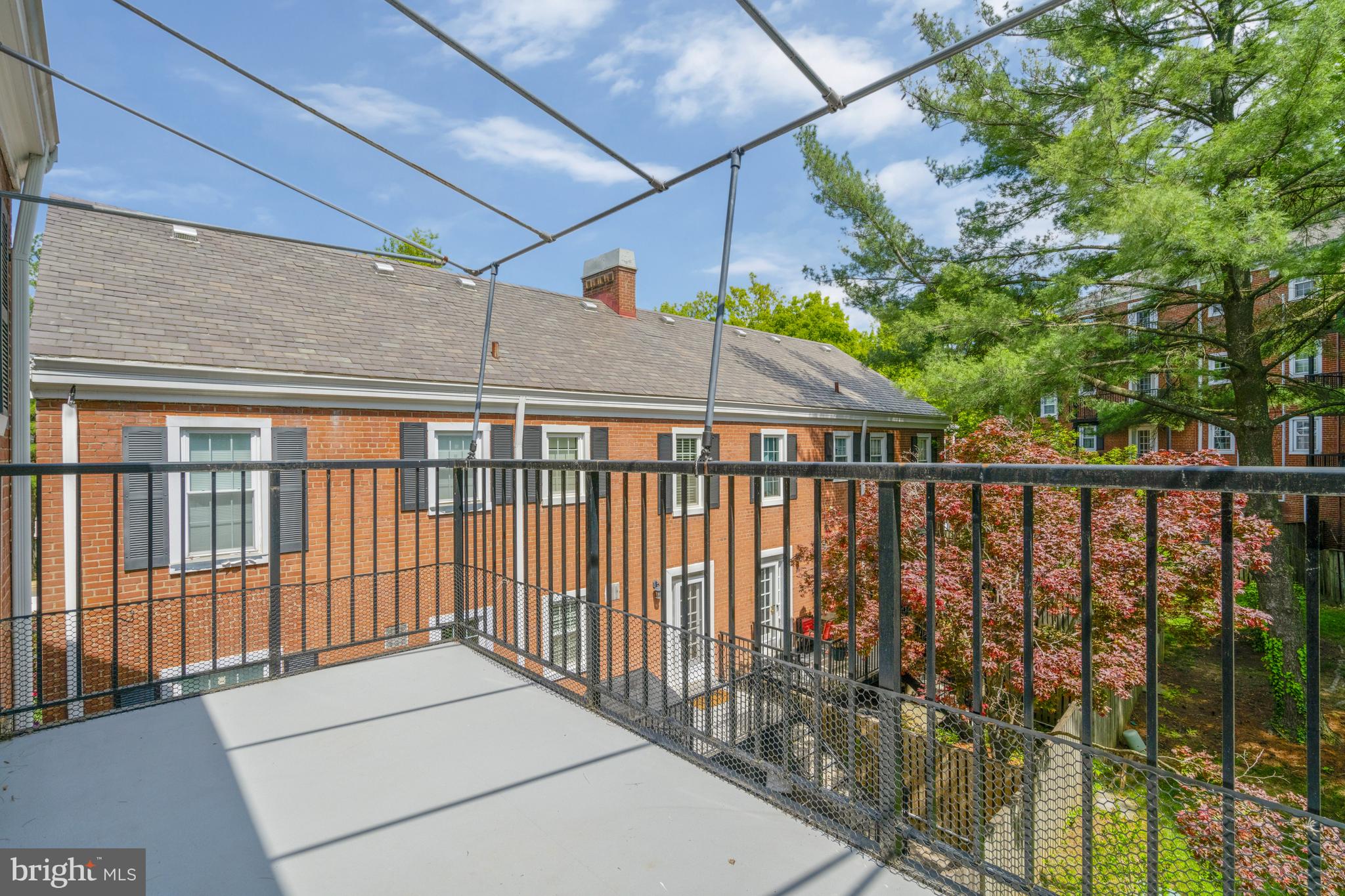 FAIRLINGTON VILLAGE - Residential