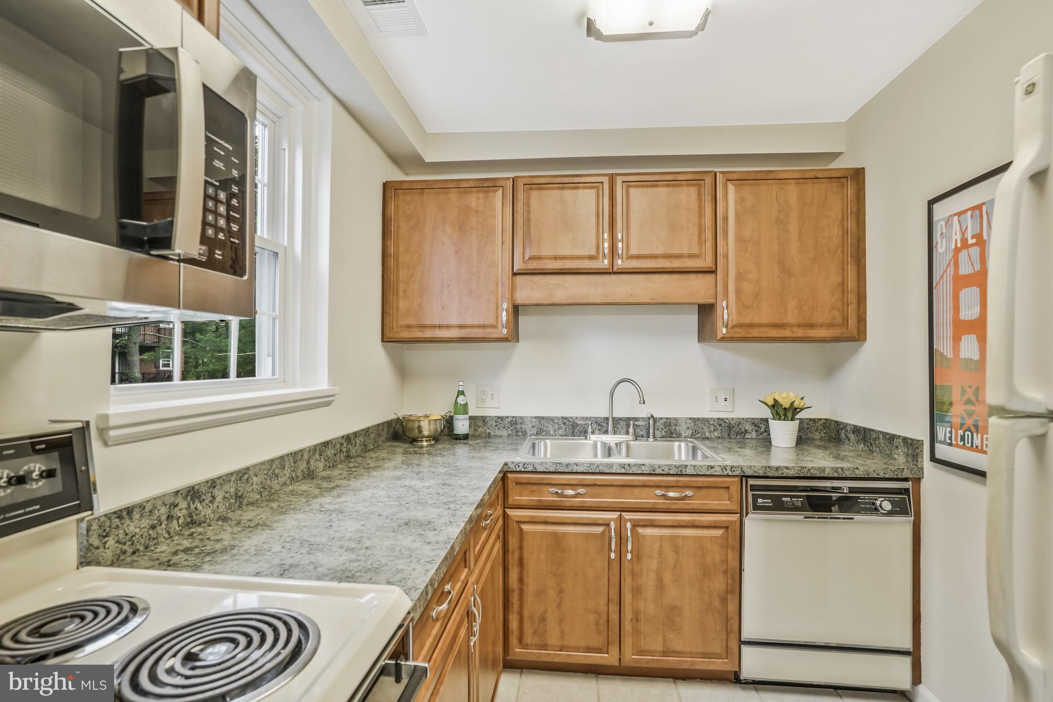 FAIRLINGTON VILLAGE - Residential