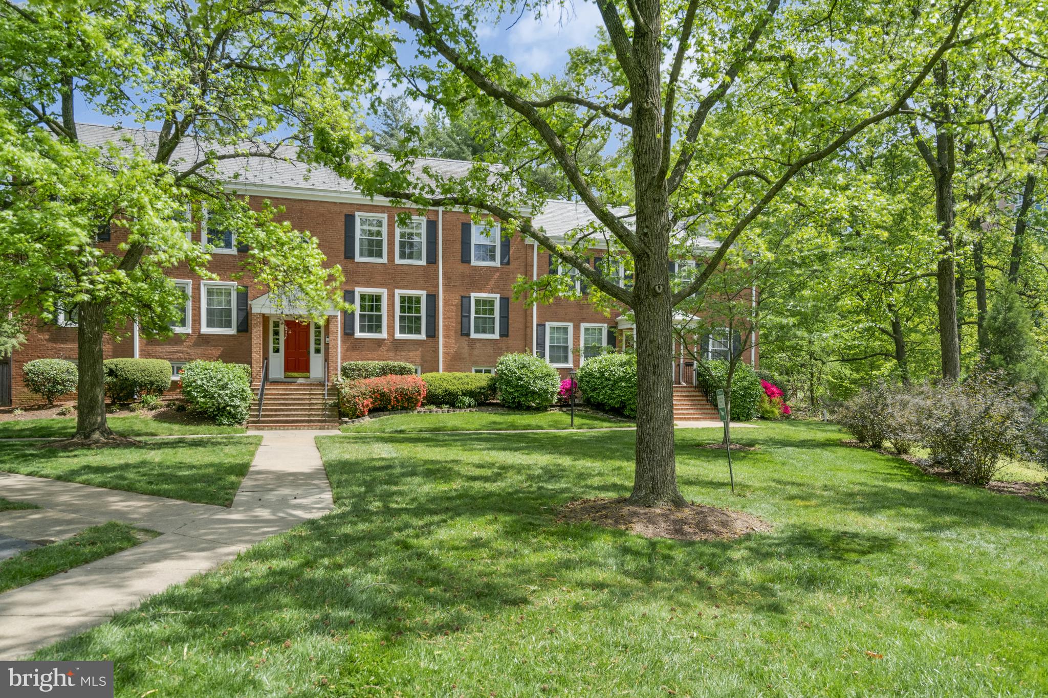 FAIRLINGTON VILLAGE - Residential