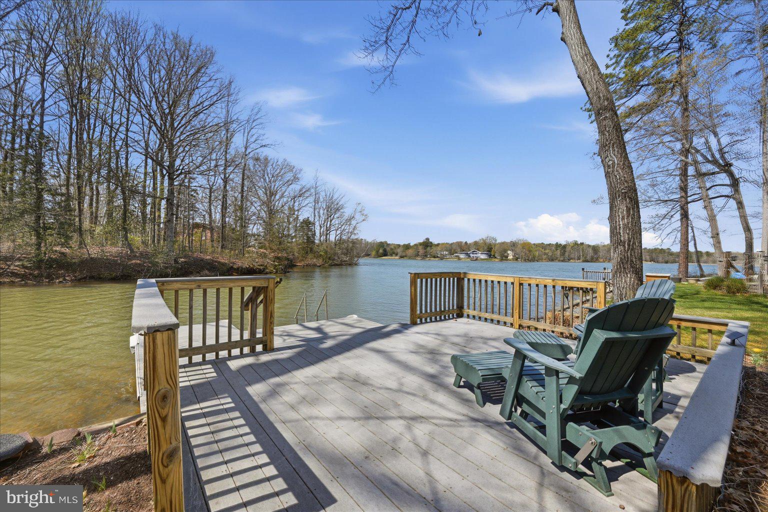 LAKE LAND - Residential