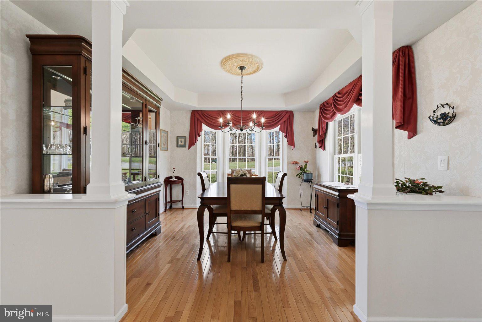 LAKE LAND - Residential