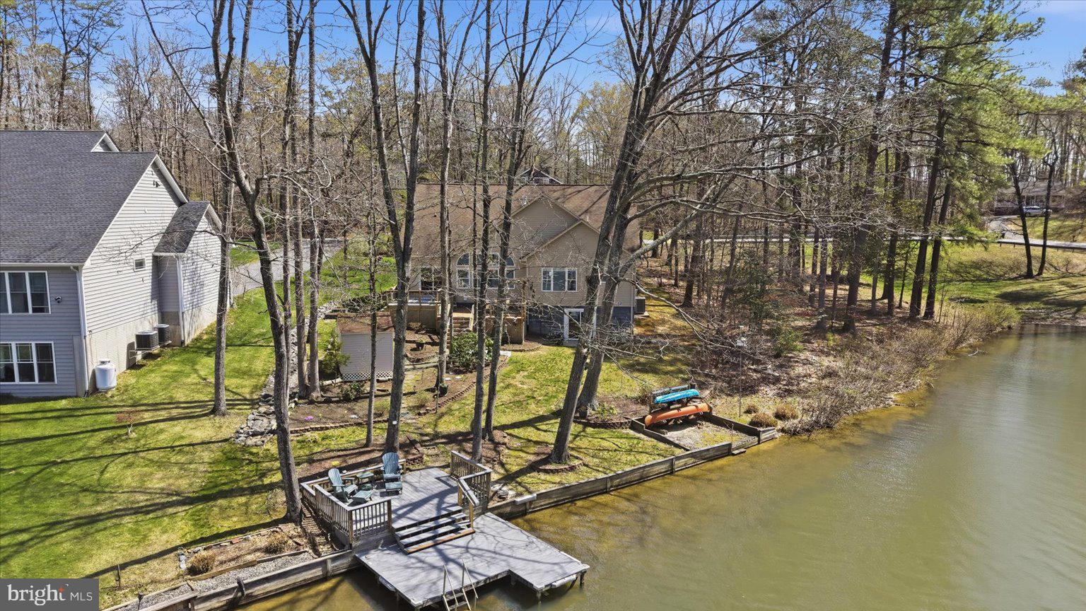 LAKE LAND - Residential