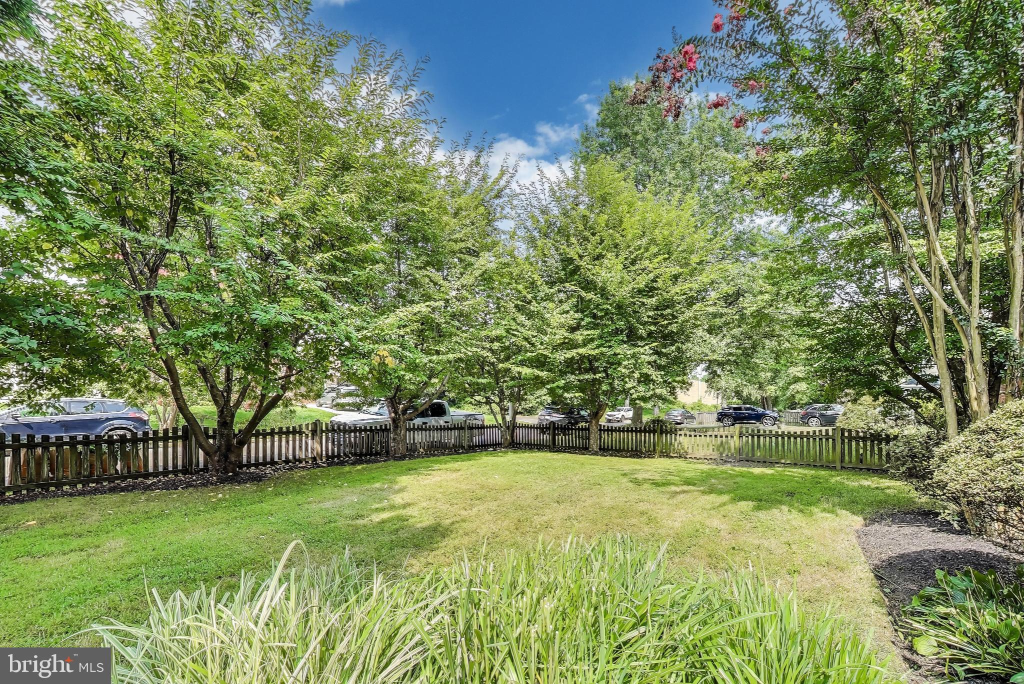 6703 HALLWOOD AVENUE