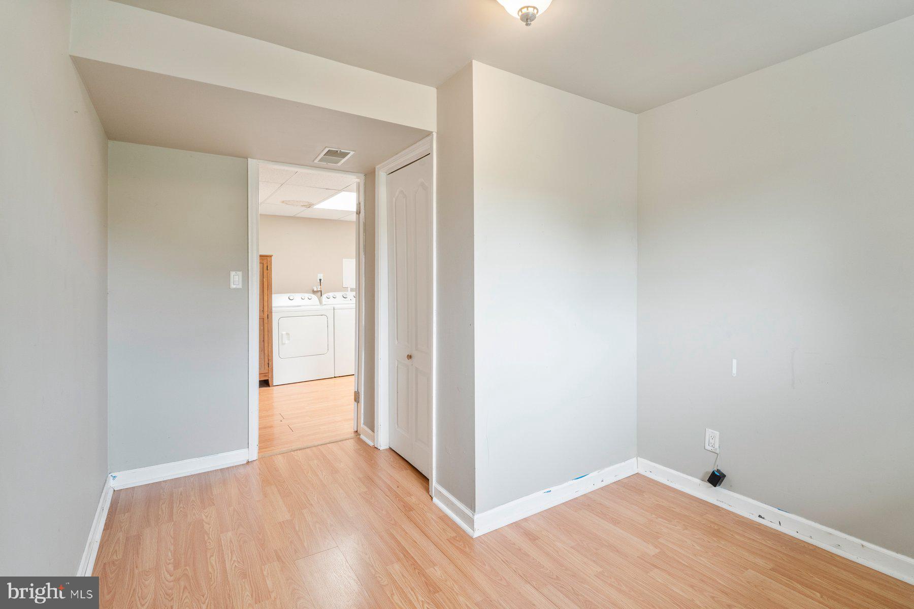 WALNUT RIDGE - Residential