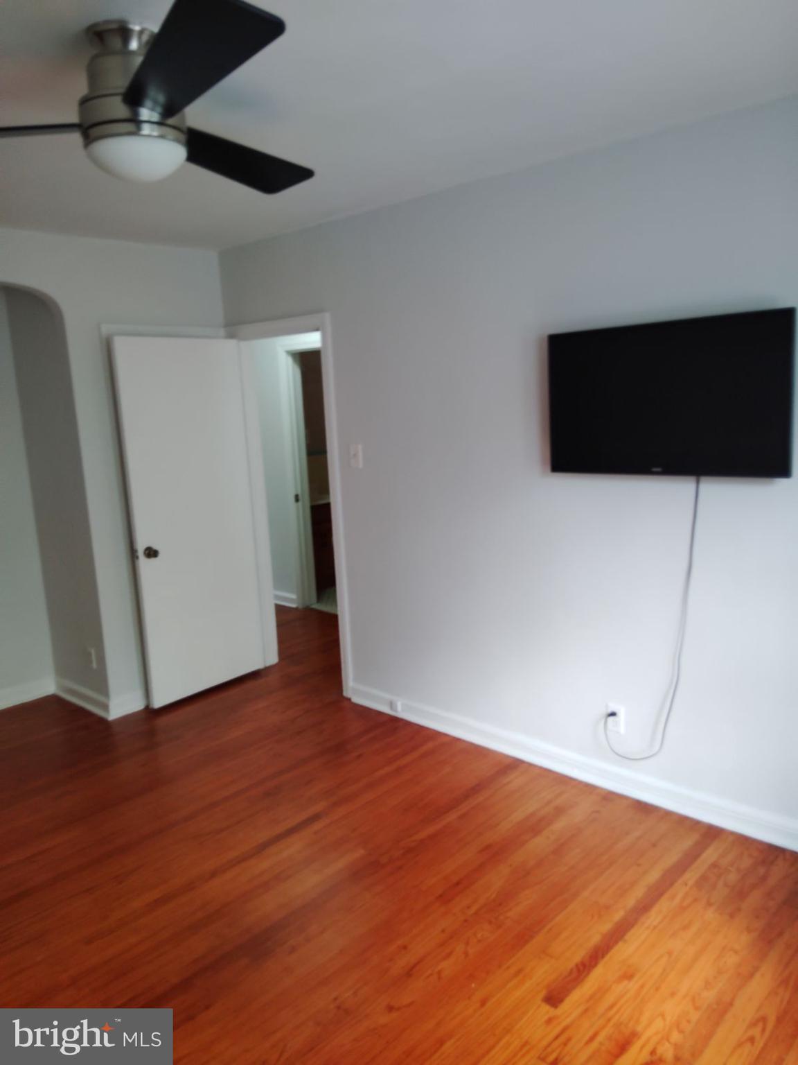 WEST OAK LANE - Residential Lease