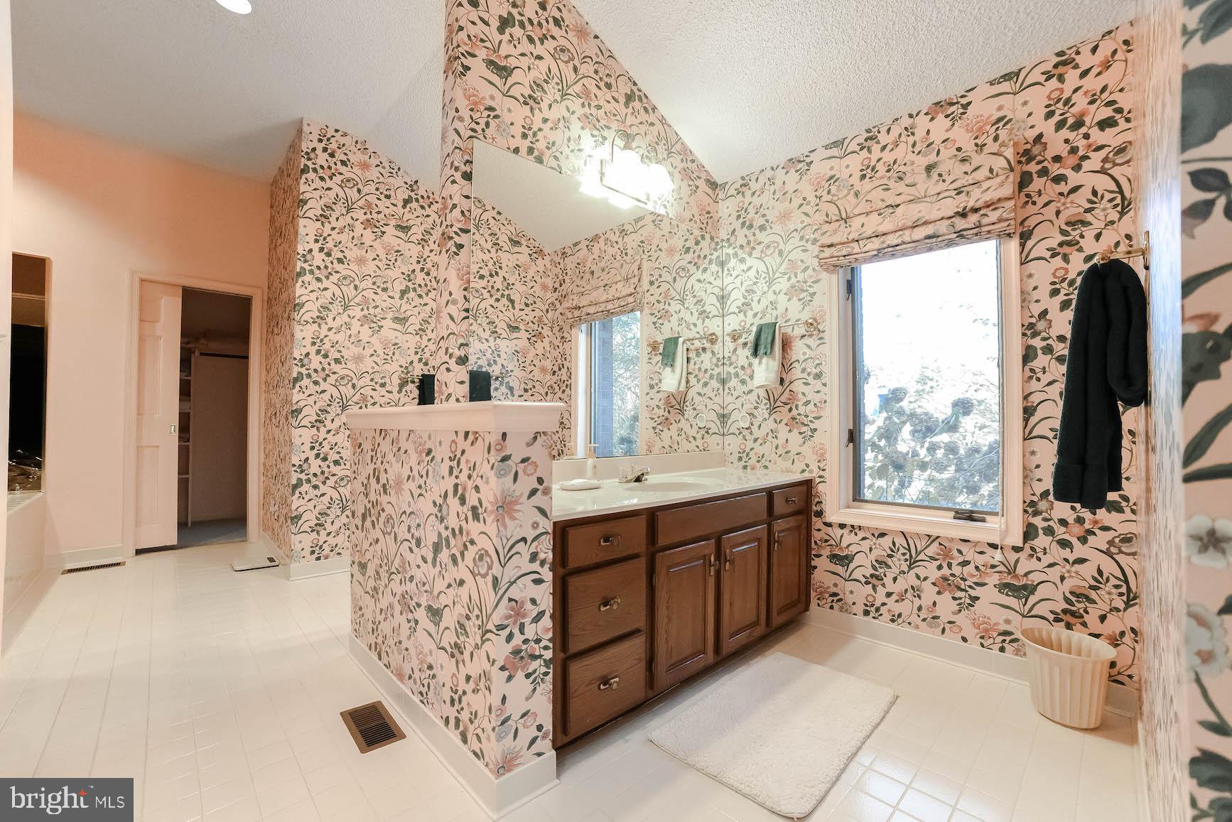 HALF PONE POINT - Residential