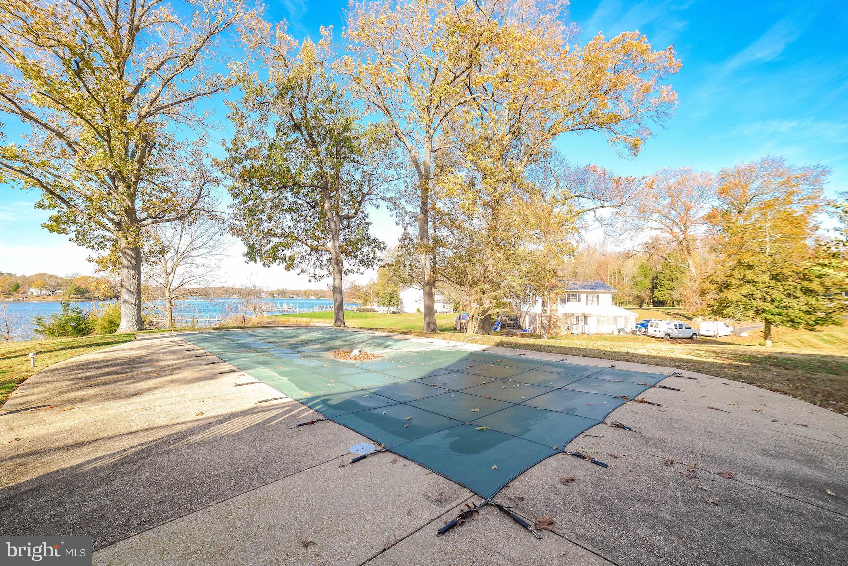 HALF PONE POINT - Residential