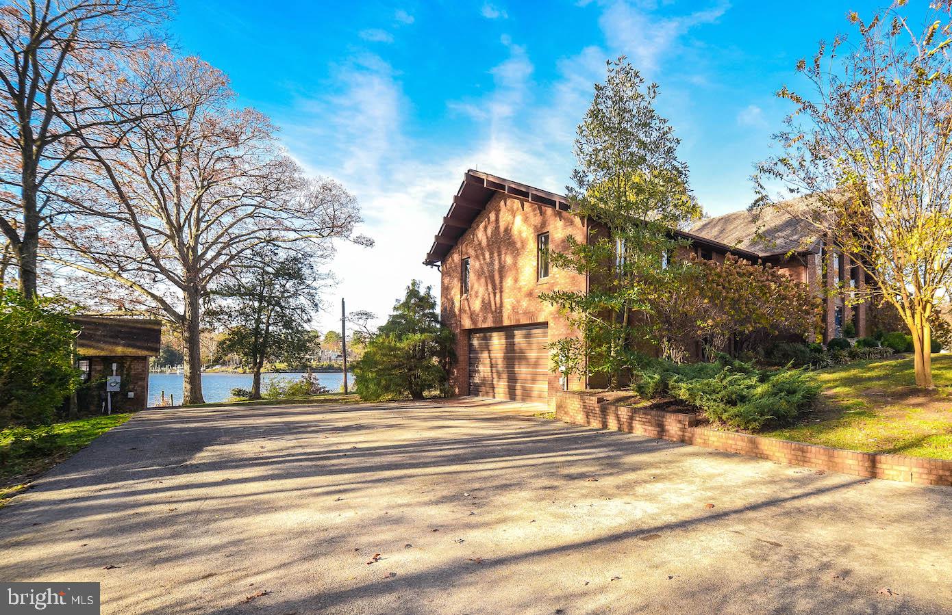 HALF PONE POINT - Residential