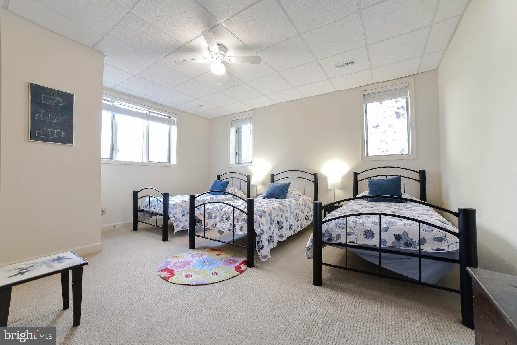 HALF PONE POINT - Residential