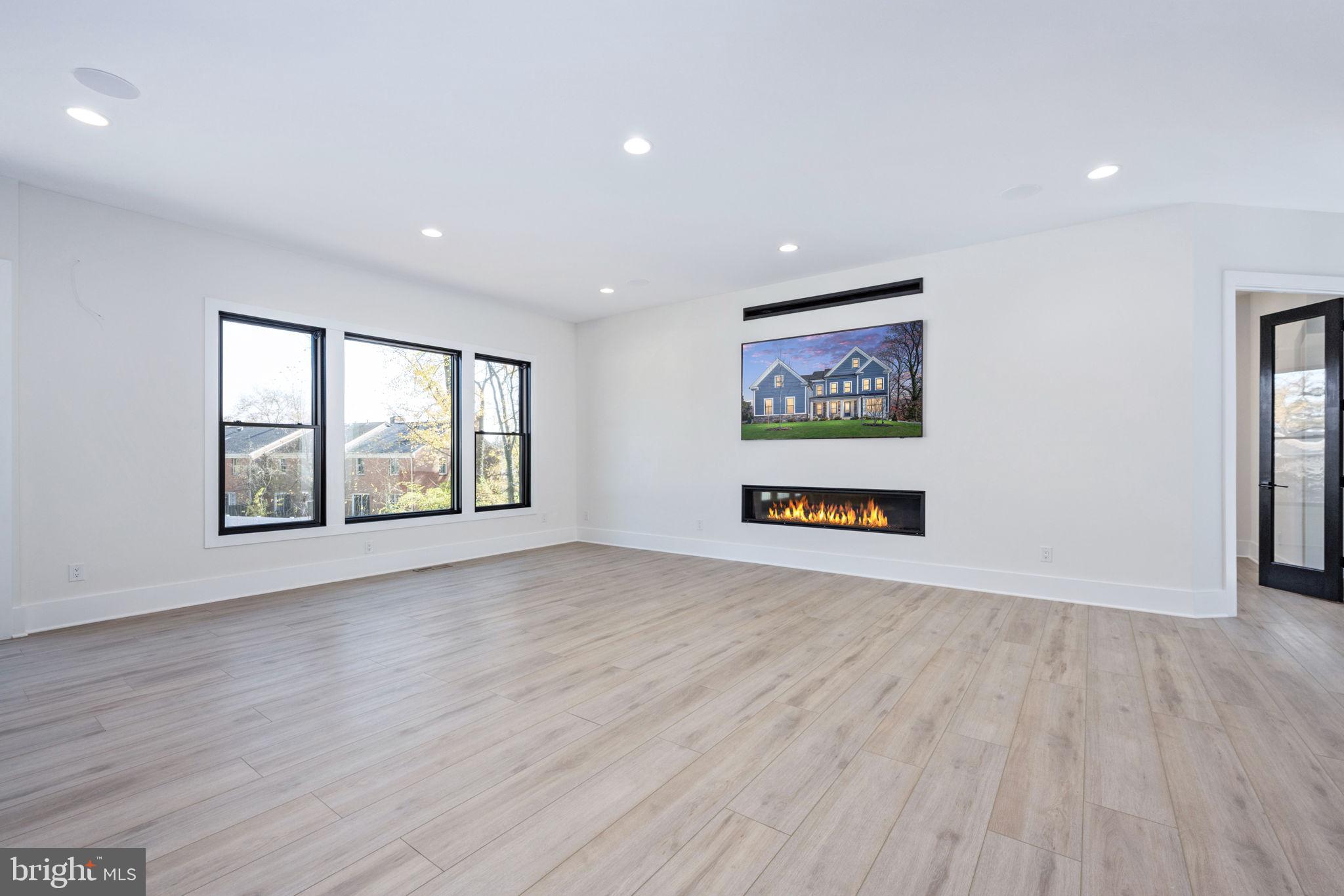 COBBDALE - Residential