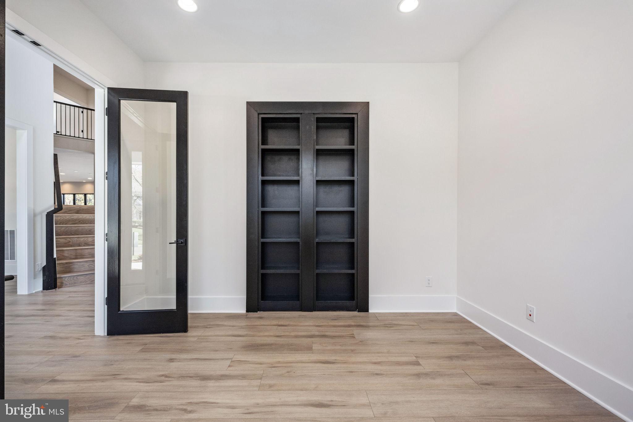 COBBDALE - Residential