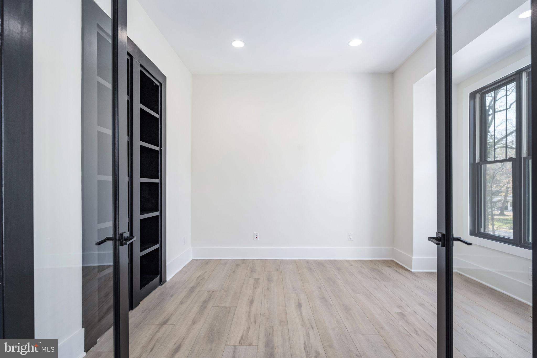 COBBDALE - Residential