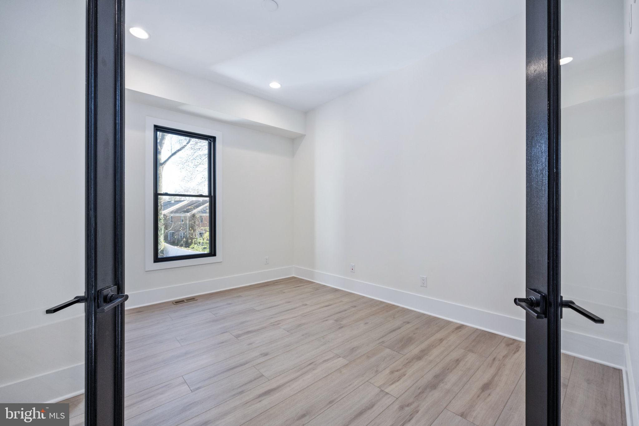 COBBDALE - Residential