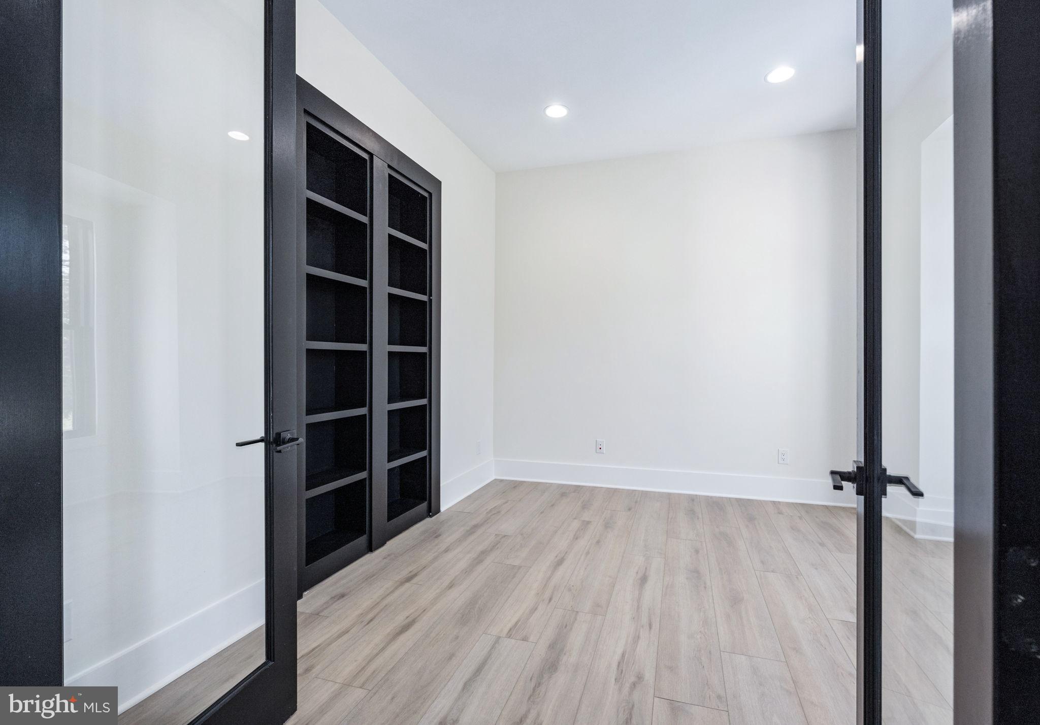 COBBDALE - Residential