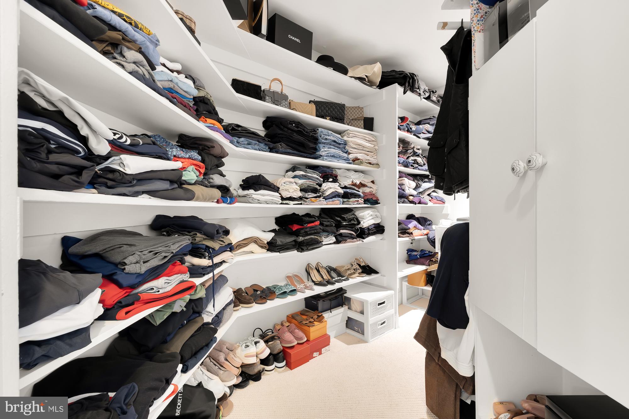 AVENEL - Residential