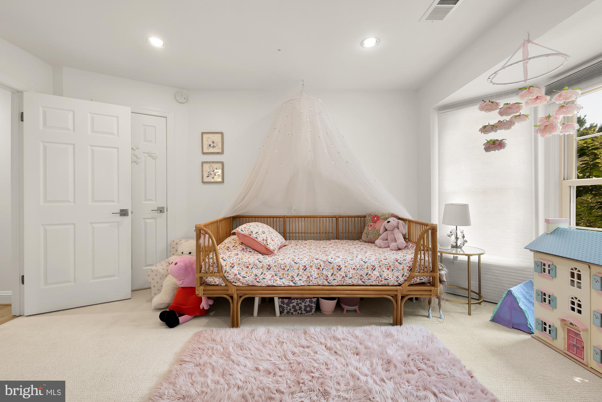 AVENEL - Residential