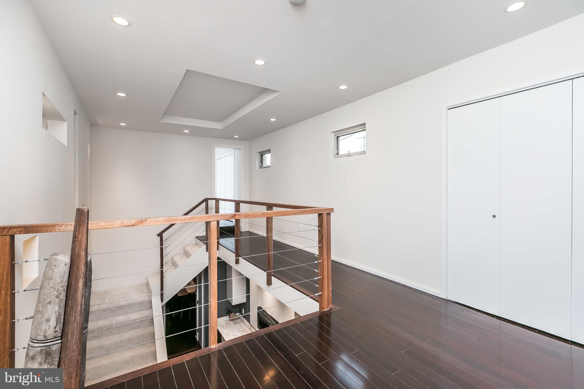 BUTCHER'S HILL - Residential