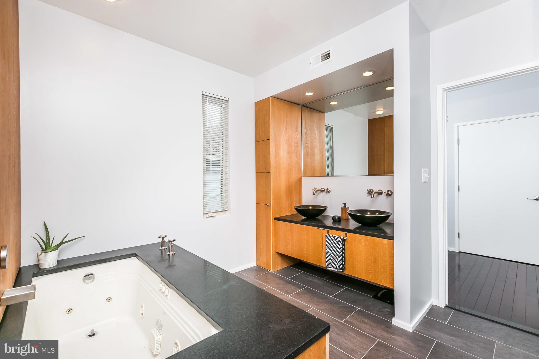 BUTCHER'S HILL - Residential