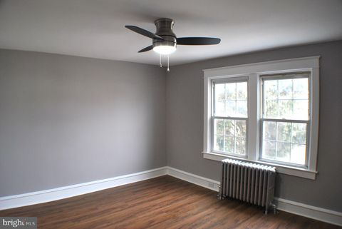 Tiny photo for 125 E Avon Road, BROOKHAVEN, PA 19015 (MLS # PADE2109702)
