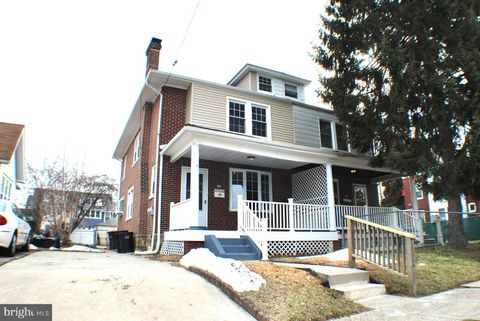 Photo of 125 E Avon Road, BROOKHAVEN, PA 19015 (MLS # PADE2109702)