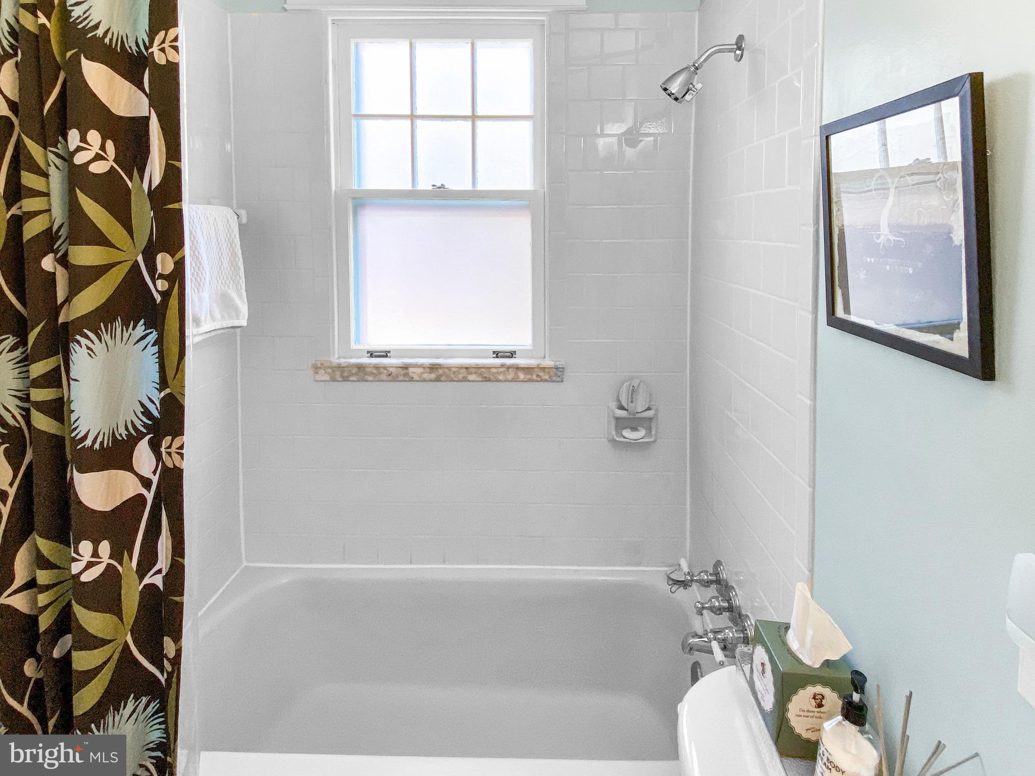 LYON PARK - Residential Lease