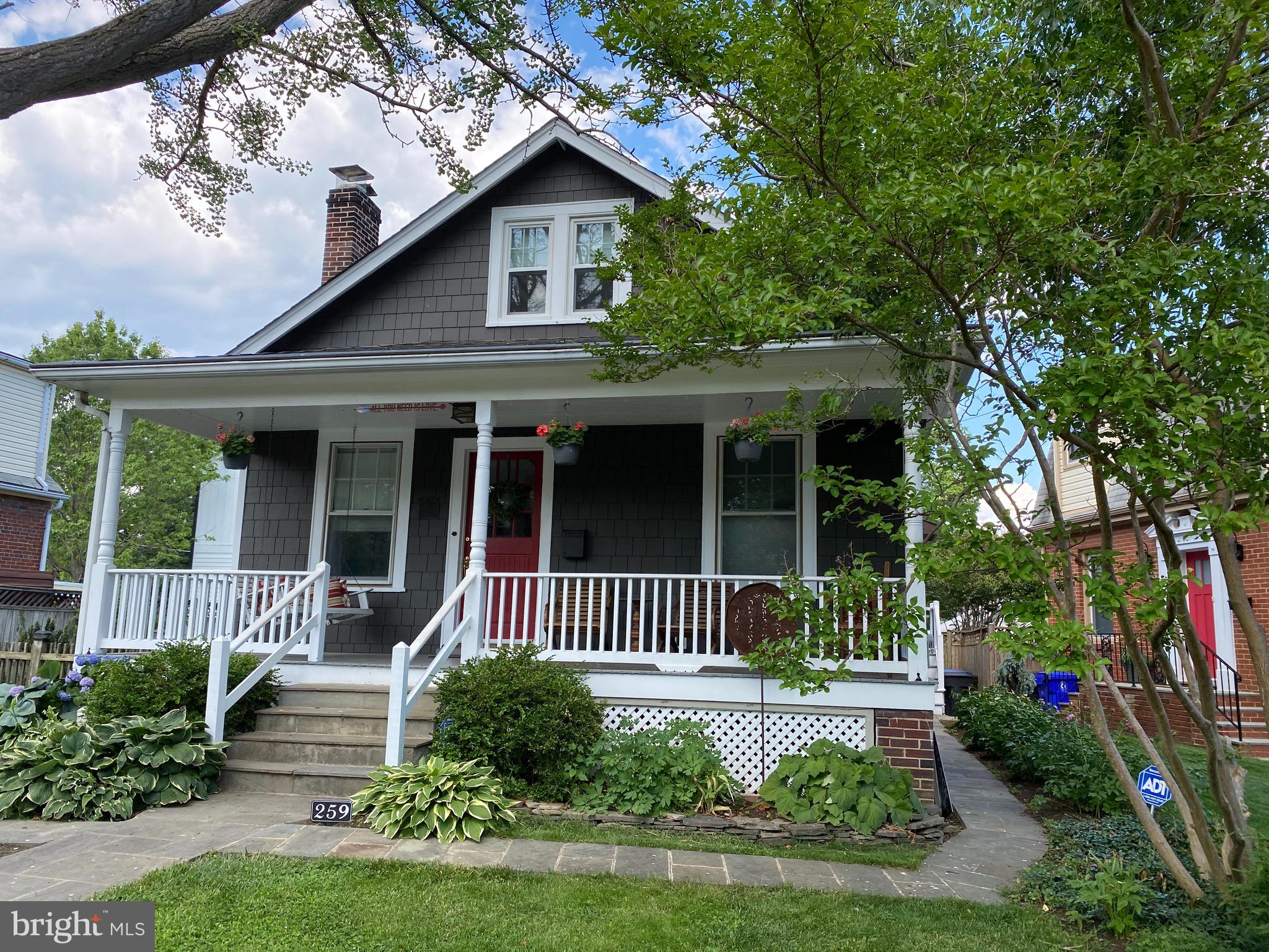 LYON PARK - Residential Lease