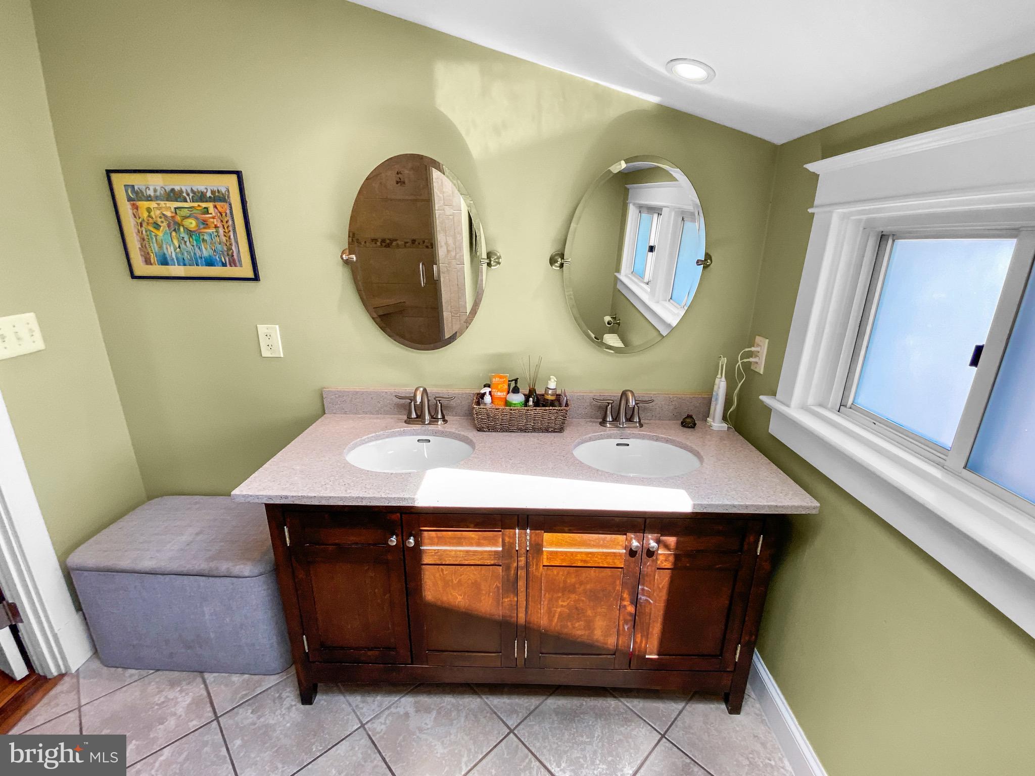 LYON PARK - Residential Lease