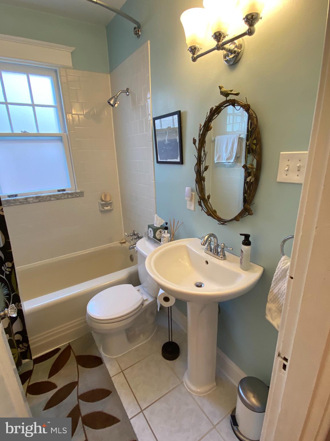 LYON PARK - Residential Lease