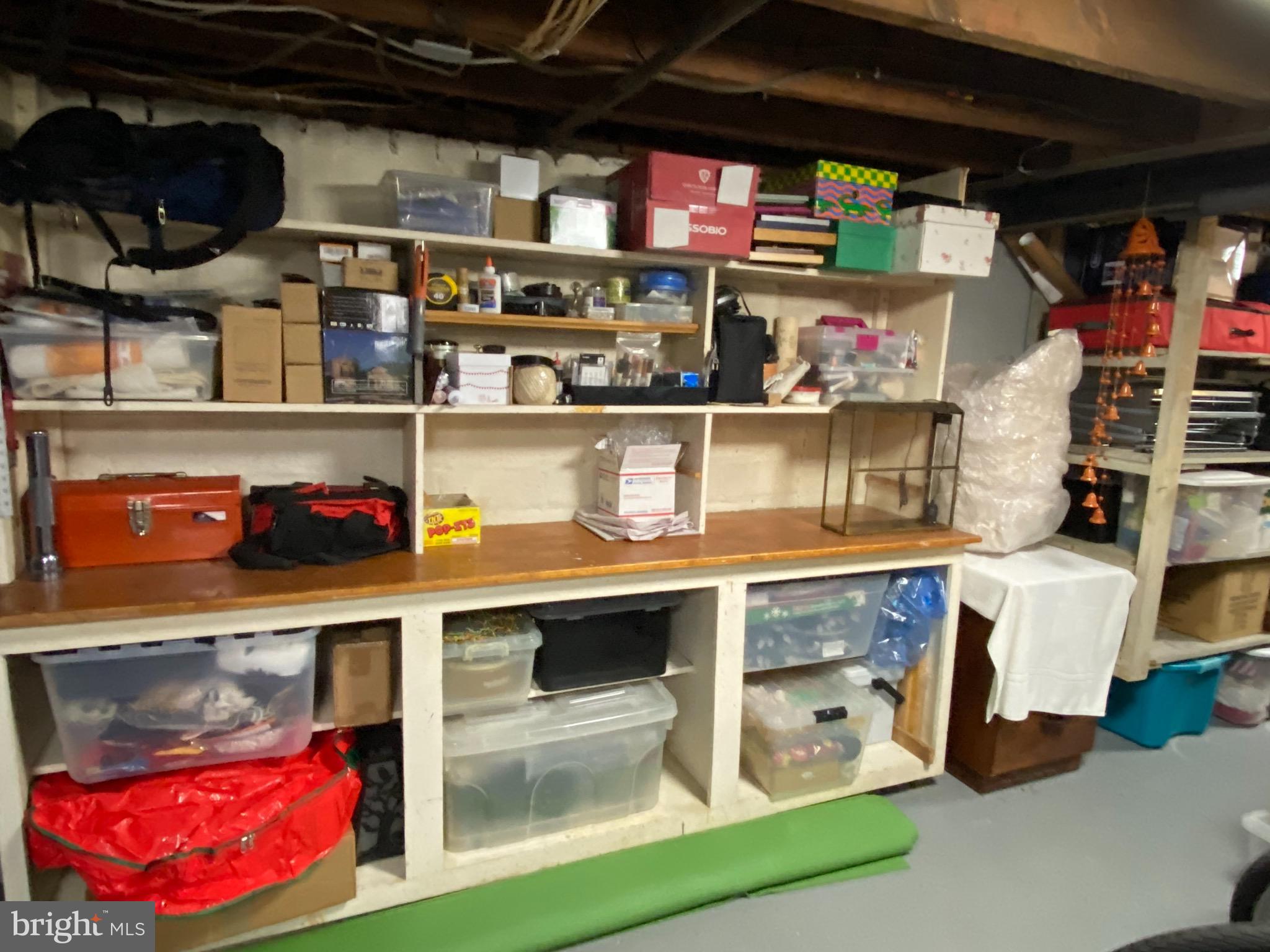 LYON PARK - Residential Lease