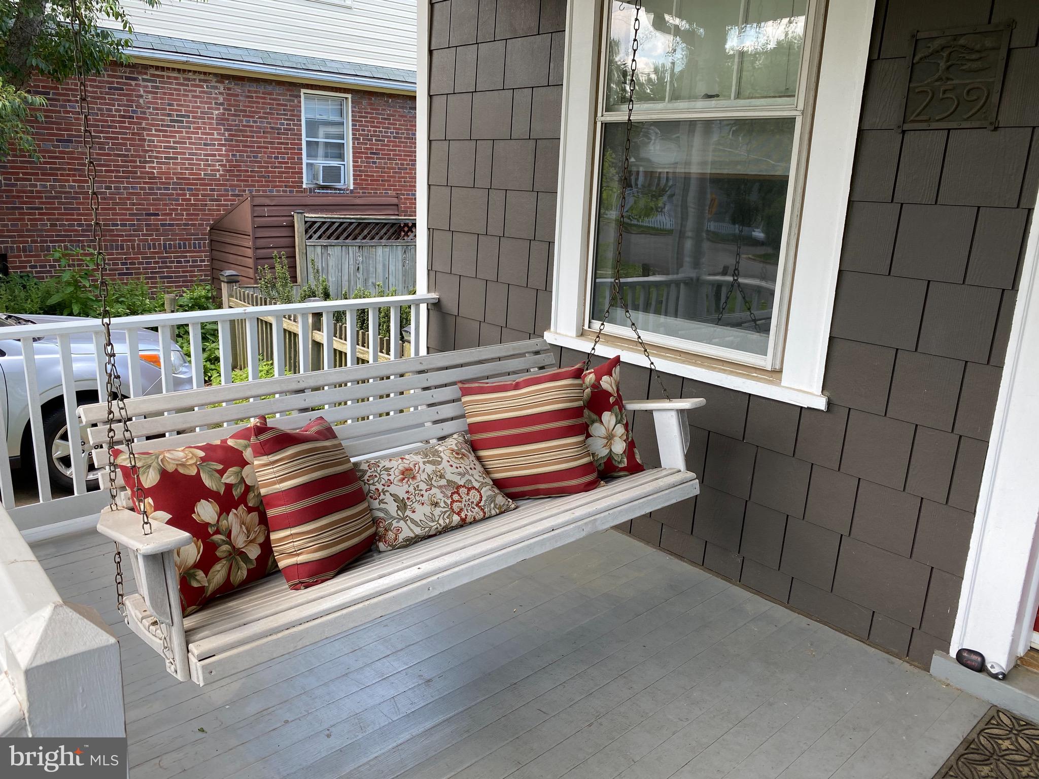 LYON PARK - Residential Lease