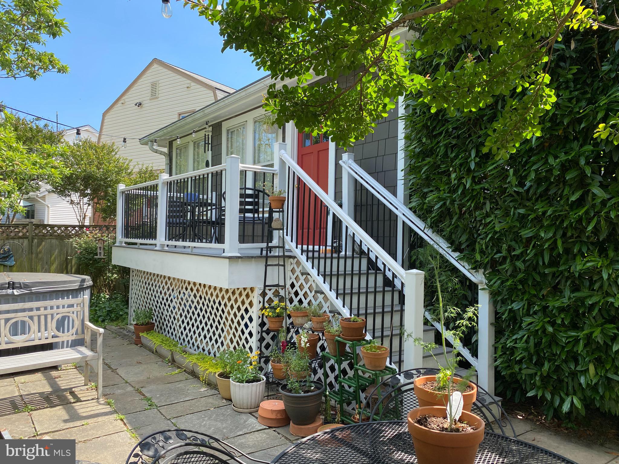 LYON PARK - Residential Lease