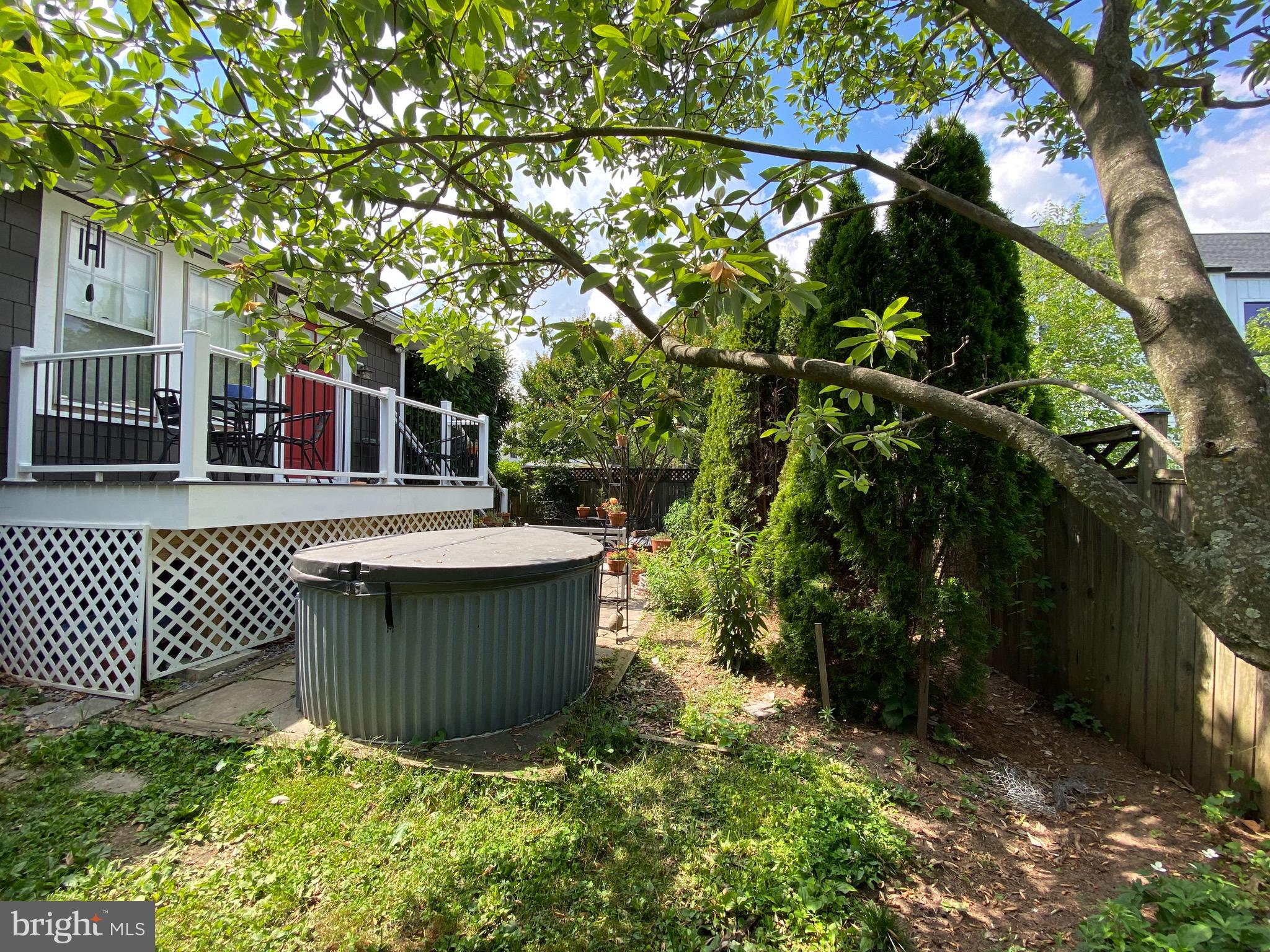 LYON PARK - Residential Lease