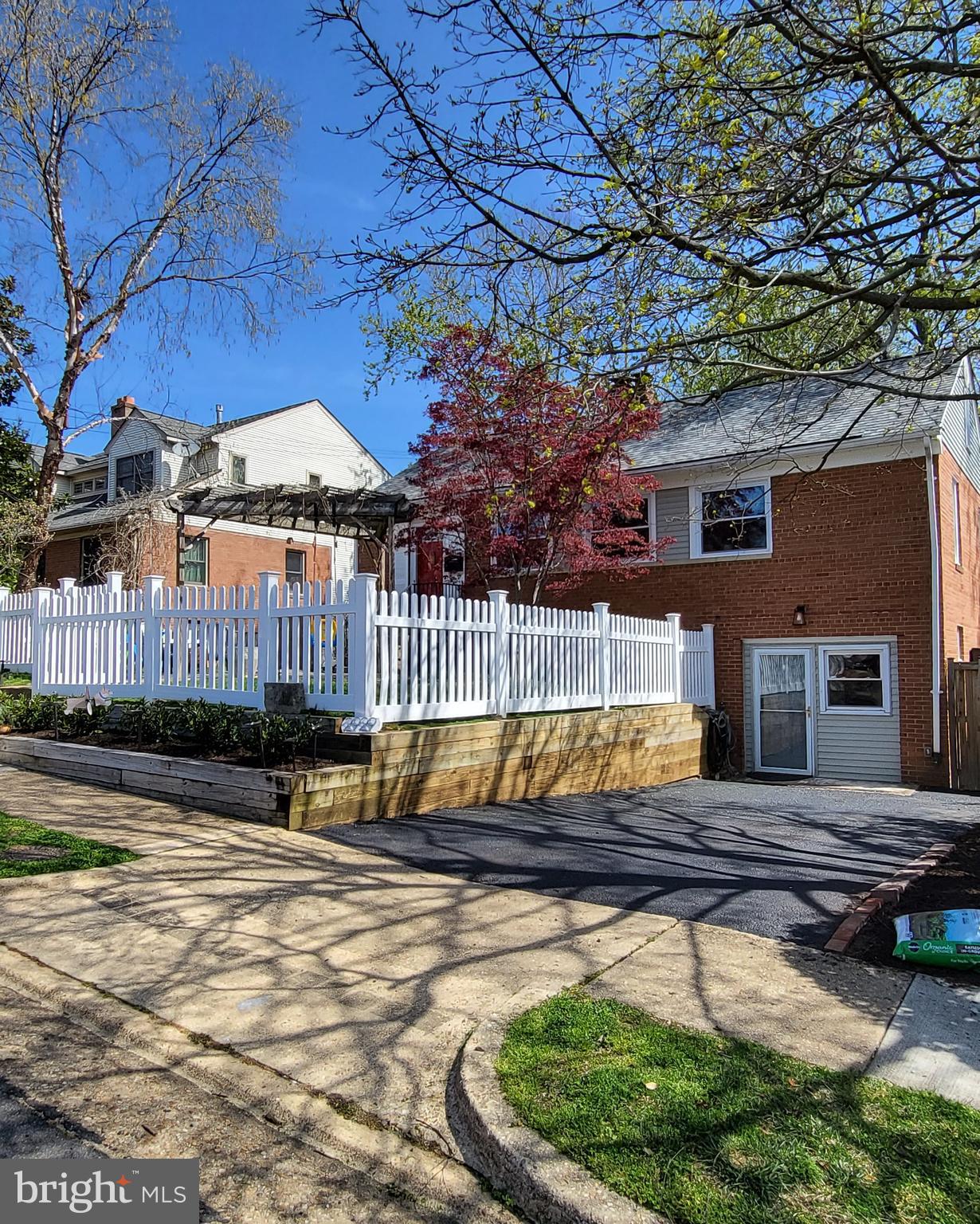 TAYLOR RUN - Residential Lease