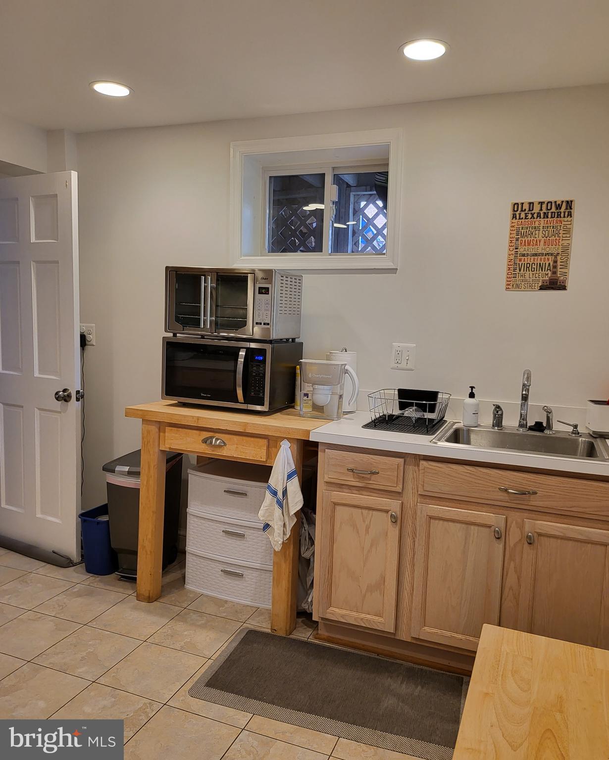 TAYLOR RUN - Residential Lease