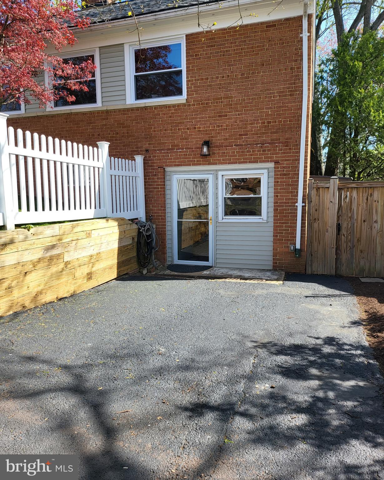 TAYLOR RUN - Residential Lease