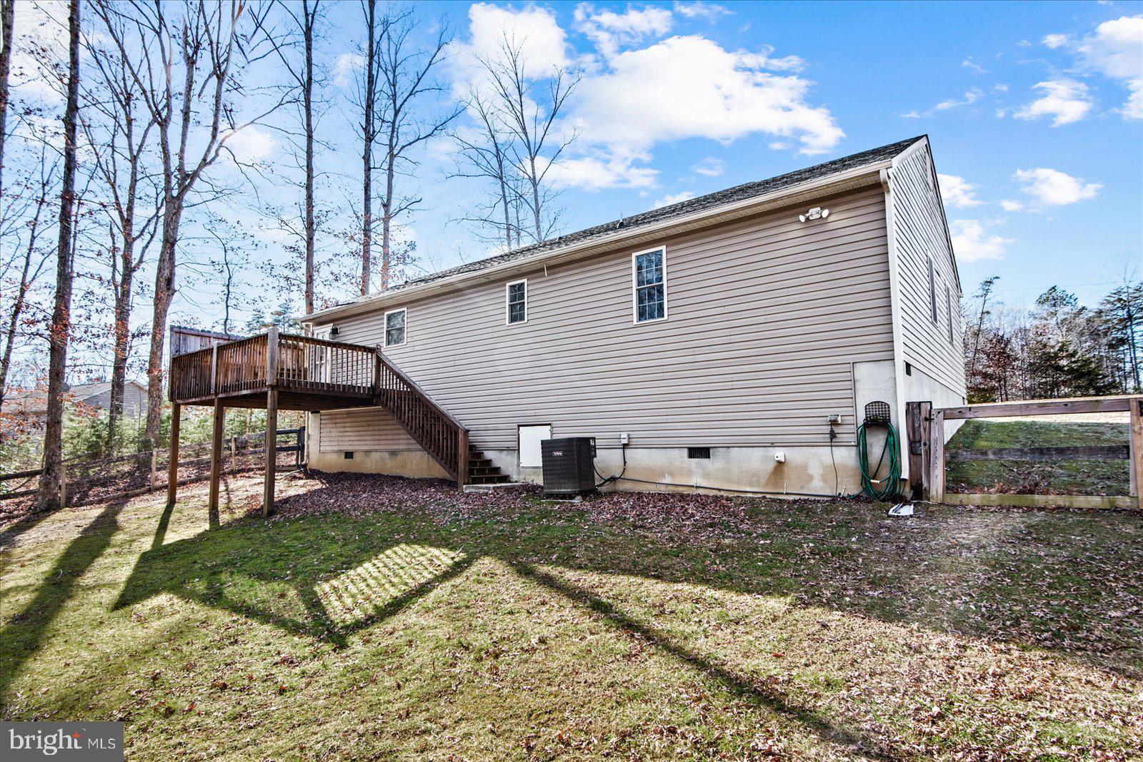 WINDING RIDGE - Residential